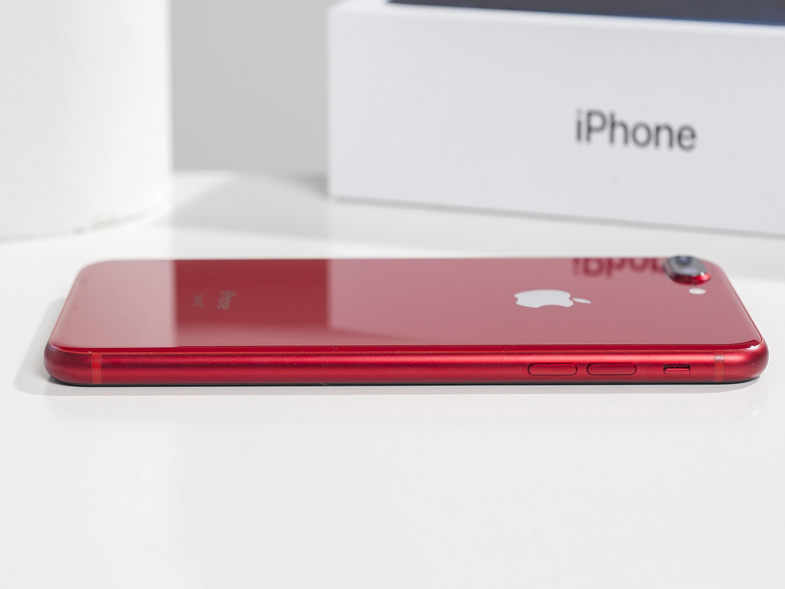 iPhone 8 Plus 64gb, Red б/у